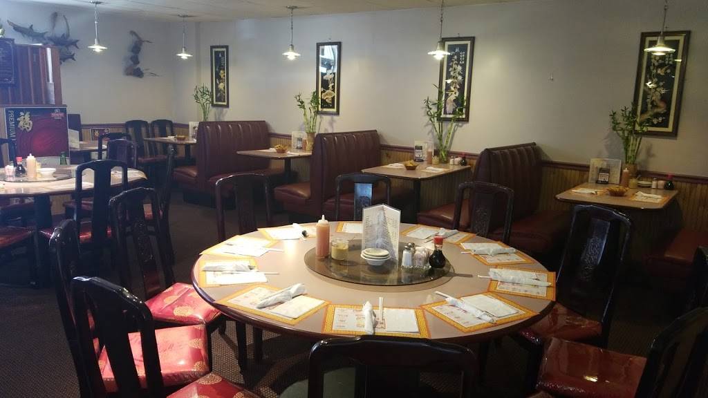 Mr King | restaurant | 471 NE 1st Terrace, Crystal River, FL 34429, USA | 3525642488 OR +1 352-564-2488