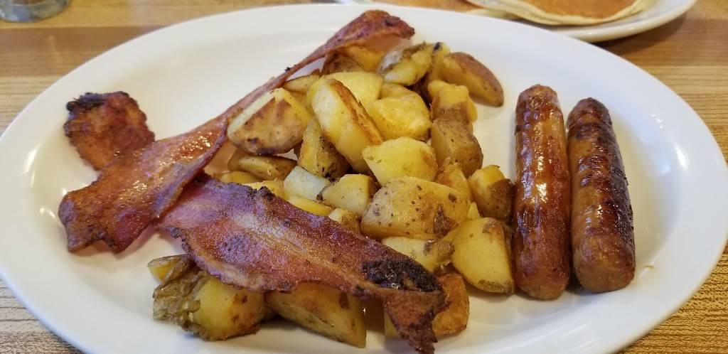 Sunset Grill | restaurant | 102 Lakeshore Rd W, Mississauga, ON L5H 2E1, Canada | 9058912200 OR +1 905-891-2200