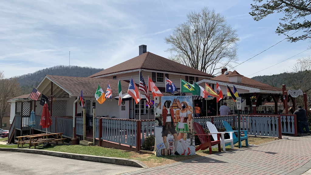 Two Tire Tavern | restaurant | 8735 N Main St, Helen, GA 30545, USA | 7068781002 OR +1 706-878-1002