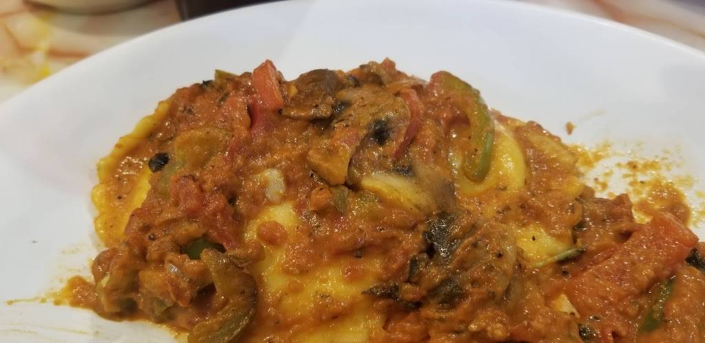 Portofinos Italian Restaurant Krum TX | restaurant | 208 W McCart St, Krum, TX 76249, USA | 9404823871 OR +1 940-482-3871