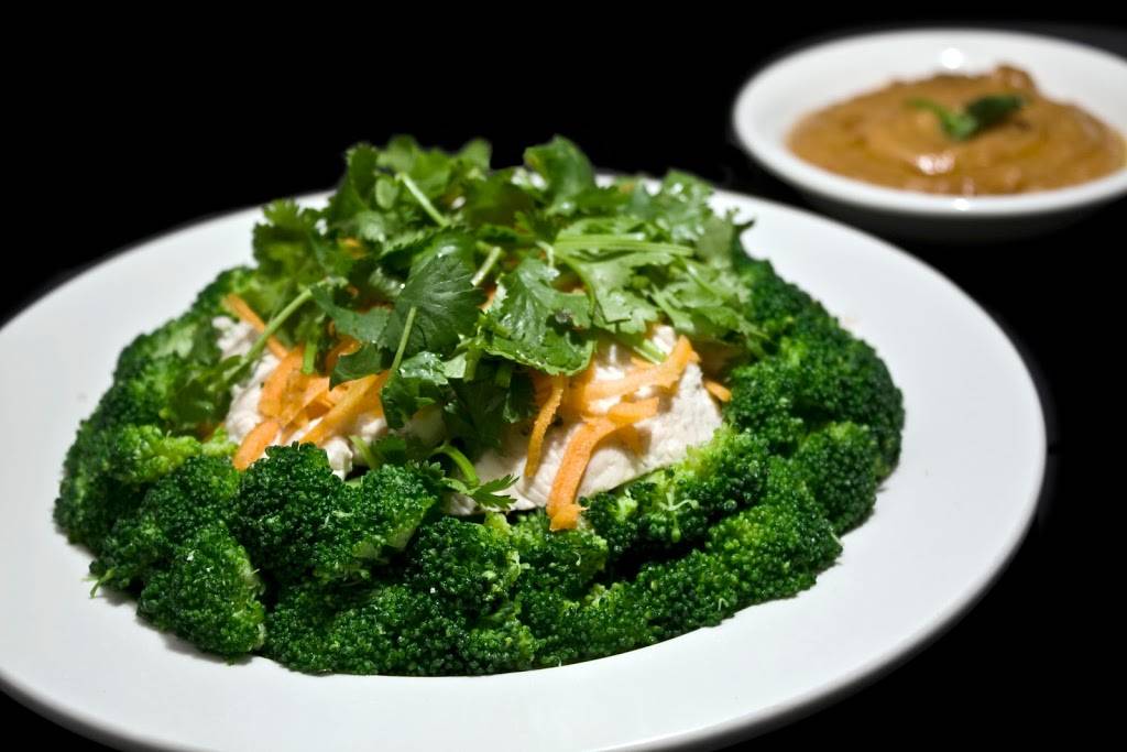 Basil Thai Cafe Clintonville | restaurant | 2973 N High St, Columbus, OH 43202, USA | 6149295801 OR +1 614-929-5801