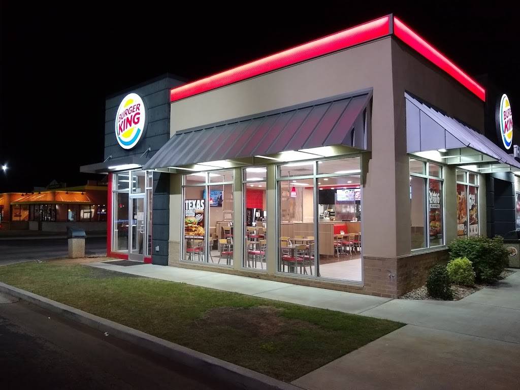 Burger King | restaurant | 300 S Midwest Blvd, Midwest City, OK 73110, USA | 4057372991 OR +1 405-737-2991