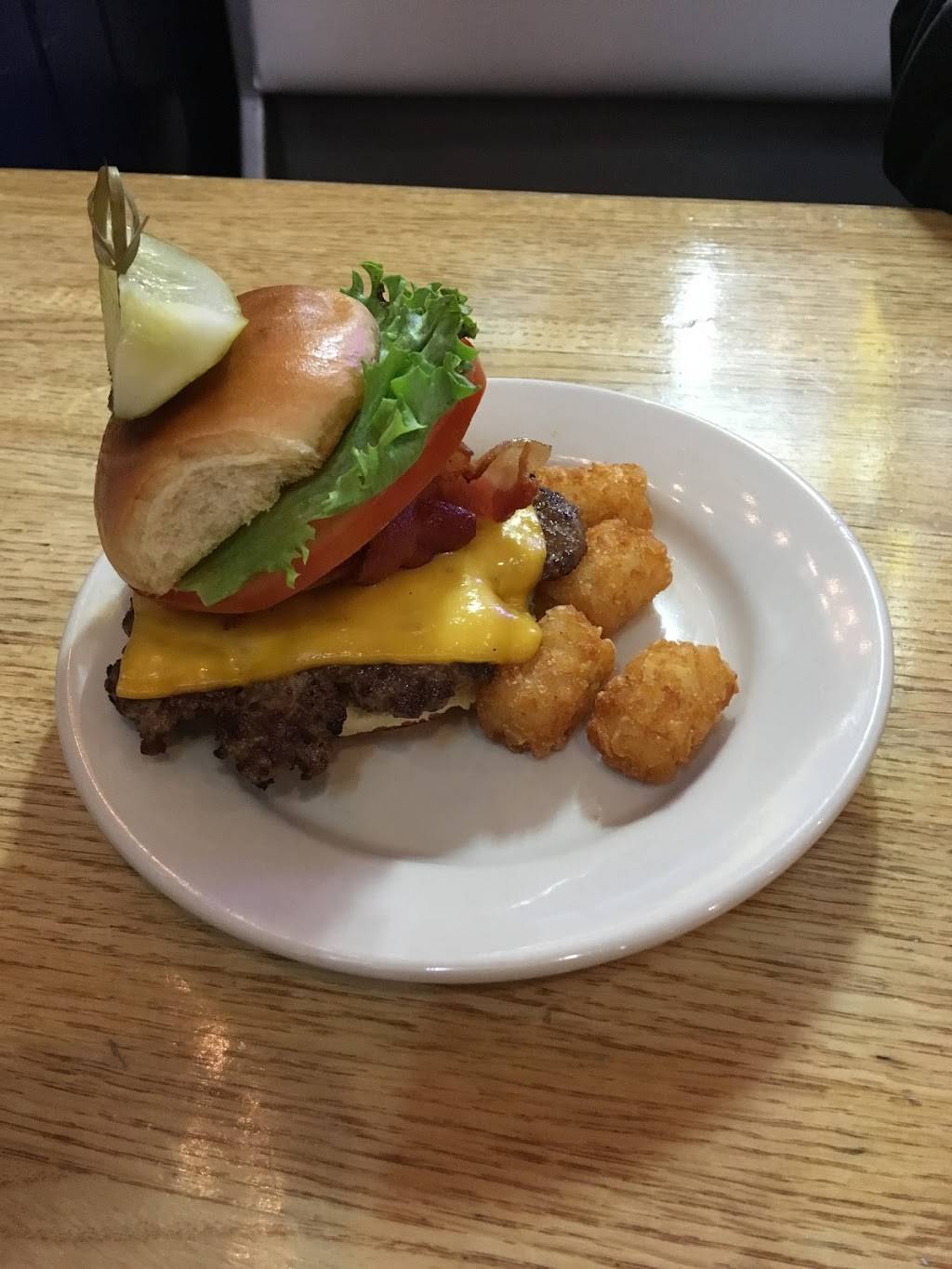 Pub 55 | restaurant | 880 Bahls Dr, Hastings, MN 55033, USA | 6514371123 OR +1 651-437-1123