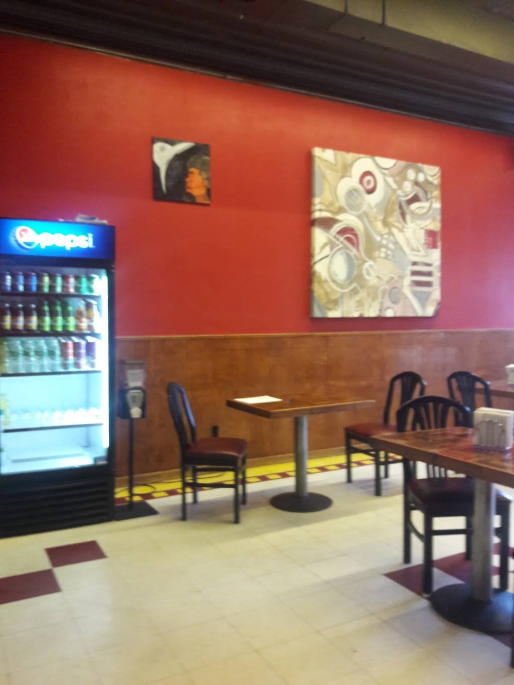 QUEENIES ISLAND CUISINE & GRILL | restaurant | 220 Worthington St, Springfield, MA 01103, USA | 4133639046 OR +1 413-363-9046