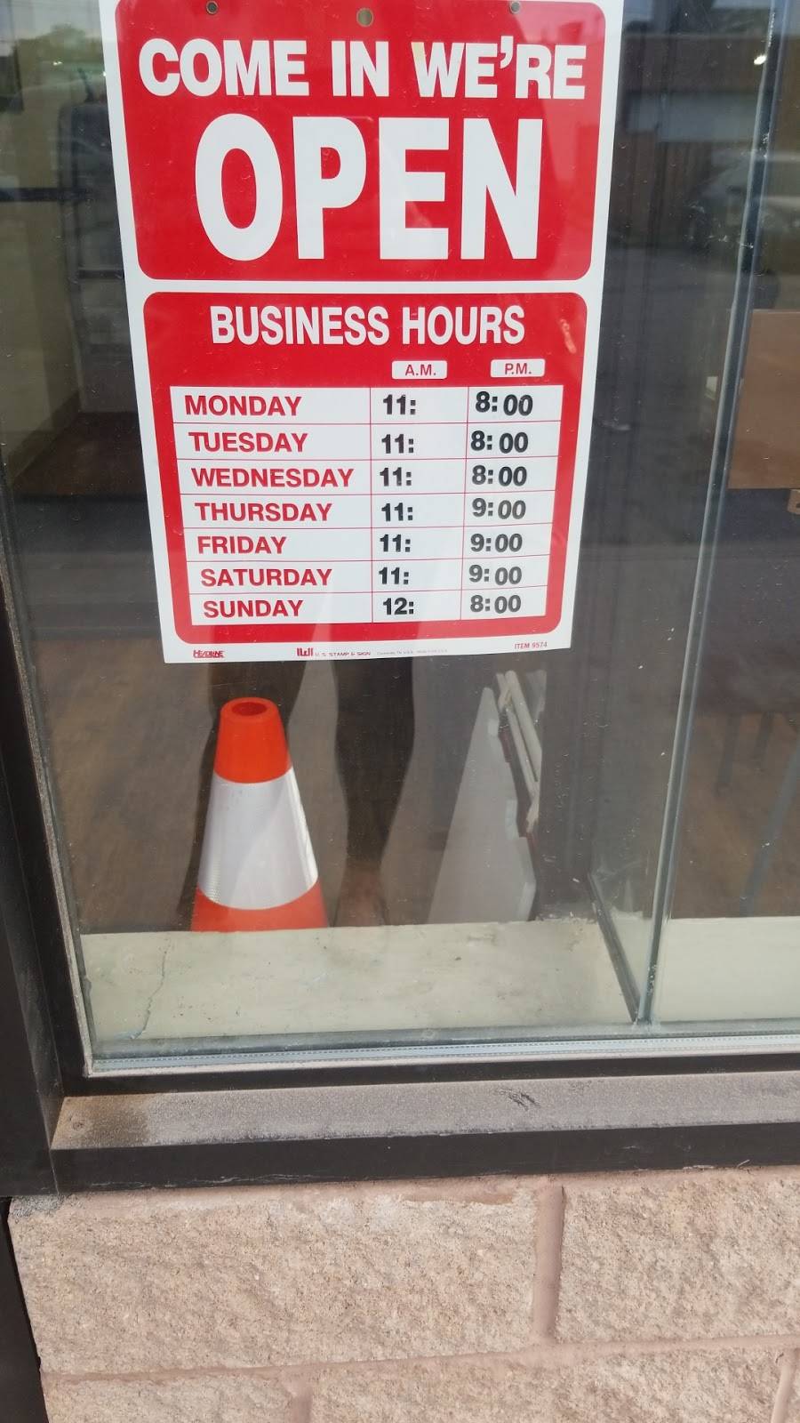 GARRYS MR JERK CHICKEN | restaurant | 1121 Dundas St E, Whitby, ON L1N 2K5, Canada | 9054935178 OR +1 905-493-5178