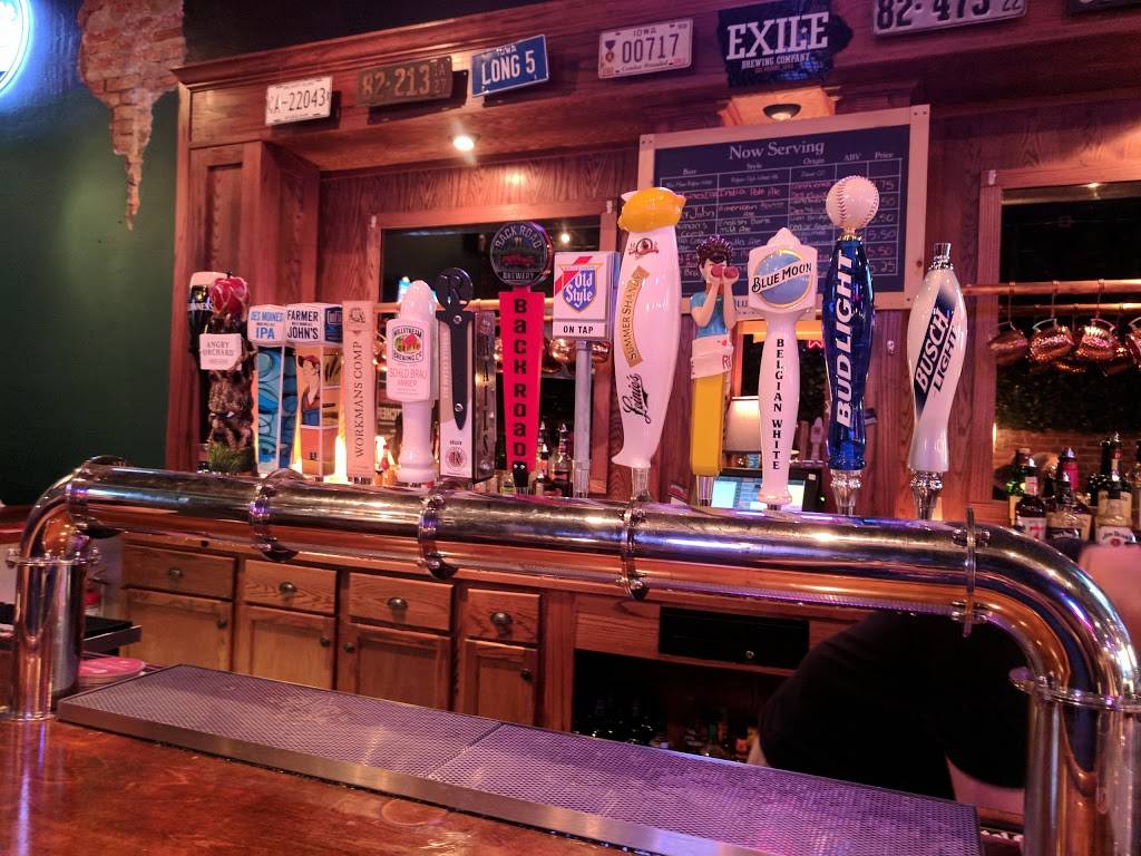 Brickhouse | restaurant | 107 N Buxton St, Indianola, IA 50125, USA | 5159625025 OR +1 515-962-5025