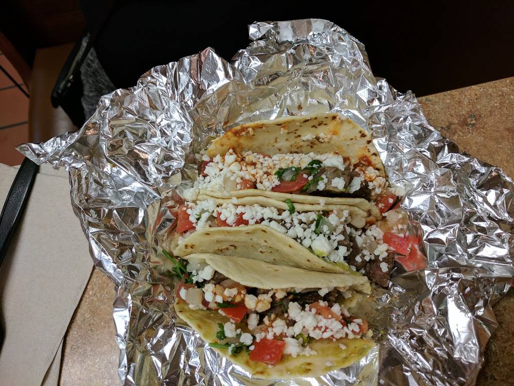 Taco Johns | restaurant | 309 N 2nd St, Odessa, MO 64076, USA | 8166338662 OR +1 816-633-8662