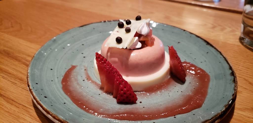 Fabbrica Don Mills | restaurant | 49 Karl Fraser Rd, North York, ON M3C 0E5, Canada | 4163910307 OR +1 416-391-0307