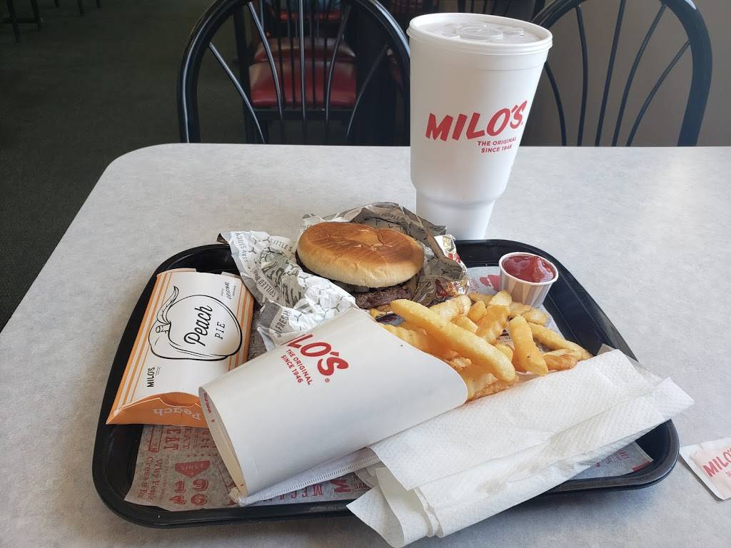 Milos Hamburgers | restaurant | 6600 E J Oliver Blvd, Fairfield, AL 35064, USA | 2057886456 OR +1 205-788-6456