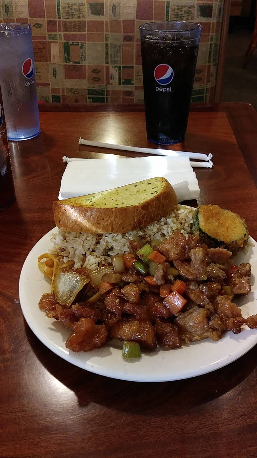 China Star Super Buffet | restaurant | 5825 W Central Ave, Wichita, KS 67212, USA | 3169429999 OR +1 316-942-9999