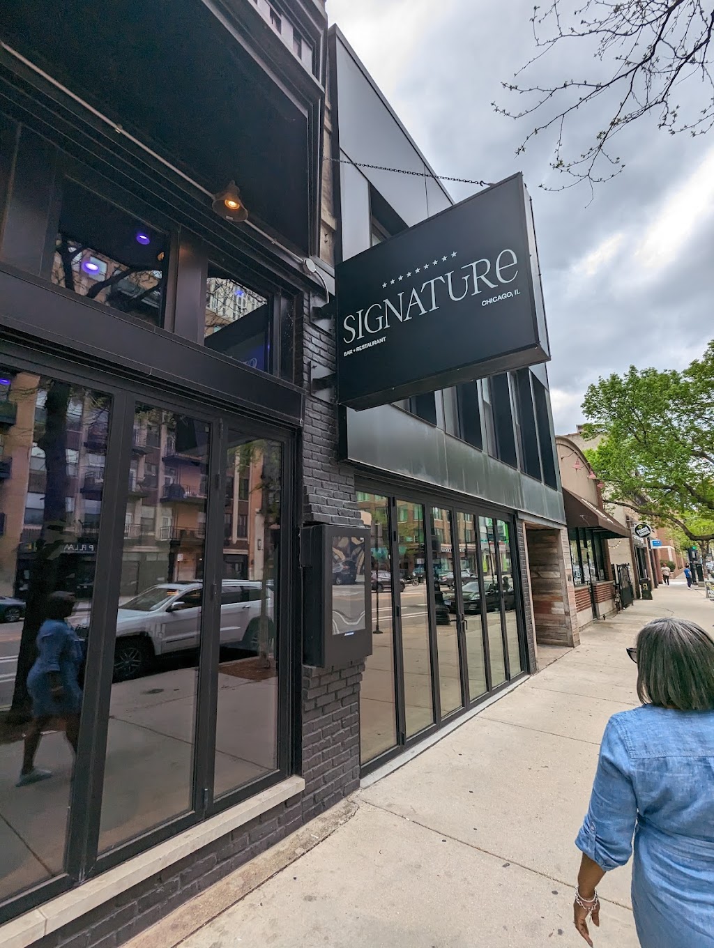 Signature | restaurant | 1312 S Wabash Ave, Chicago, IL 60605, USA | 7735721622 OR +1 773-572-1622