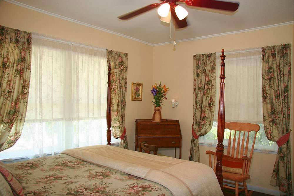 Chelsea Garden Inn | restaurant | Calistoga, CA 94515, USA | 8009420948 OR +1 800-942-0948