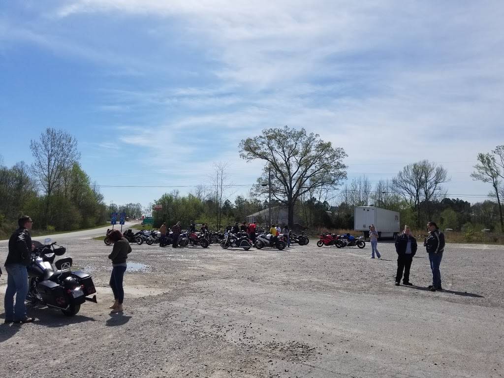 The Dock Sports bar & grill | restaurant | 11555 Old Baxter Rd, Silver Point, TN 38582, USA | 9318584745 OR +1 931-858-4745