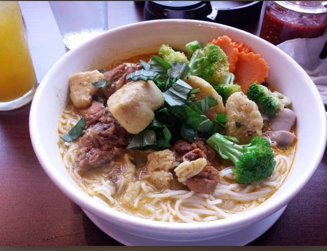 Uptown Pho | restaurant | 1010 W Argyle St, Chicago, IL 60640, USA | 7738788820 OR +1 773-878-8820
