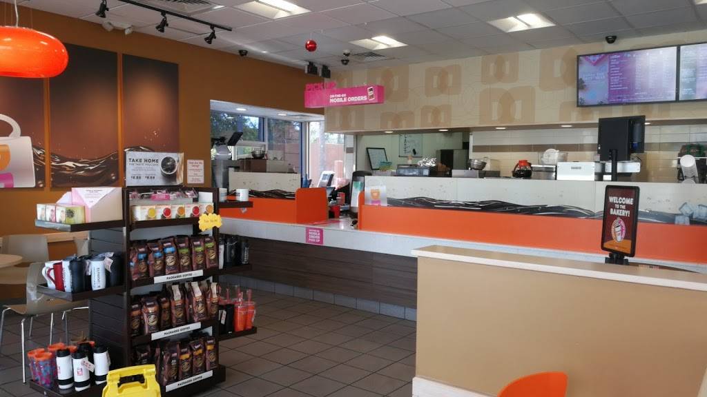 Dunkin | bakery | 12930 SW 120th St, Miami, FL 33186, USA | 3052333578 OR +1 305-233-3578