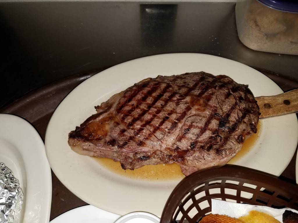 Roberts Americus Restaurant | restaurant | 7460 Old State Rd 25, Lafayette, IN 47905, USA | 7655893721 OR +1 765-589-3721