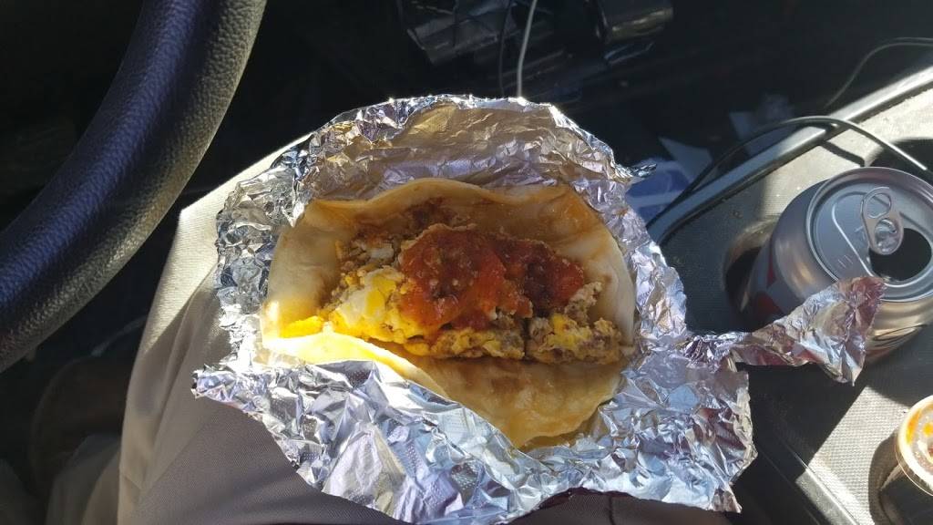 El Charrito | restaurant | 7100 E Hwy 290, Austin, TX 78723, USA | 5124679394 OR +1 512-467-9394