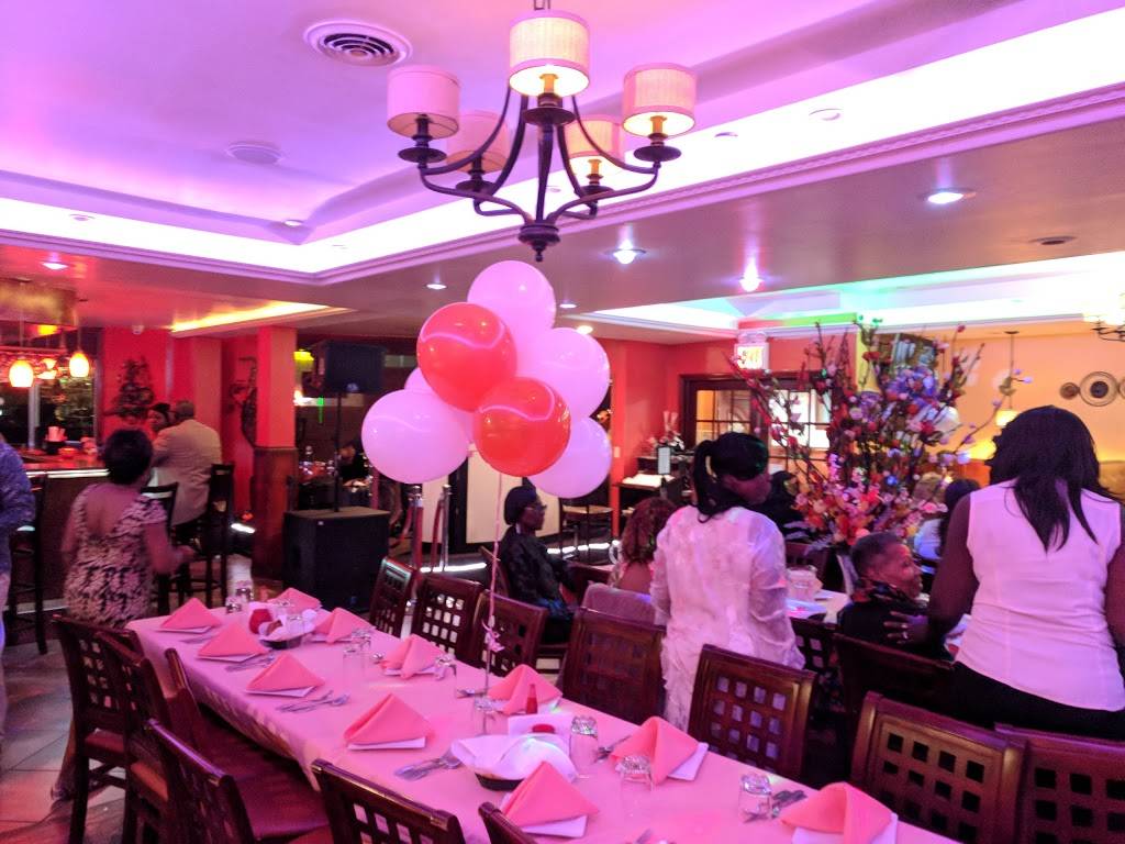 Henricas | night club | 138-89 Francis Lewis Blvd, Rosedale, NY 11422, USA | 7185277355 OR +1 718-527-7355