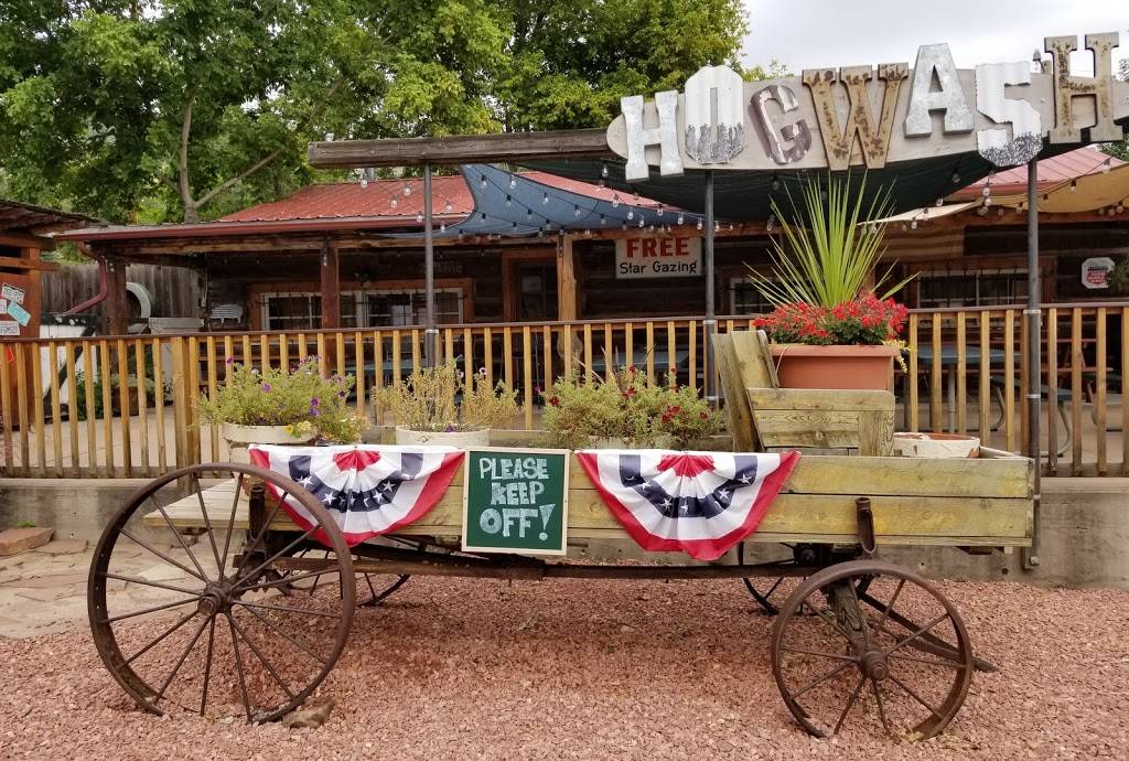 Smokin Daves BBQ & Brew | restaurant | 228 Main St, Lyons, CO 80540, USA | 3038237427 OR +1 303-823-7427