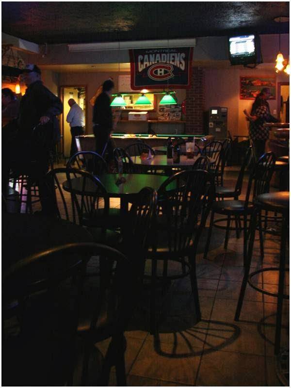 Bar Jo | restaurant | 6656 Rue Beaubien E, Montréal, QC H1M 3B3, Canada | 5142549439 OR +1 514-254-9439