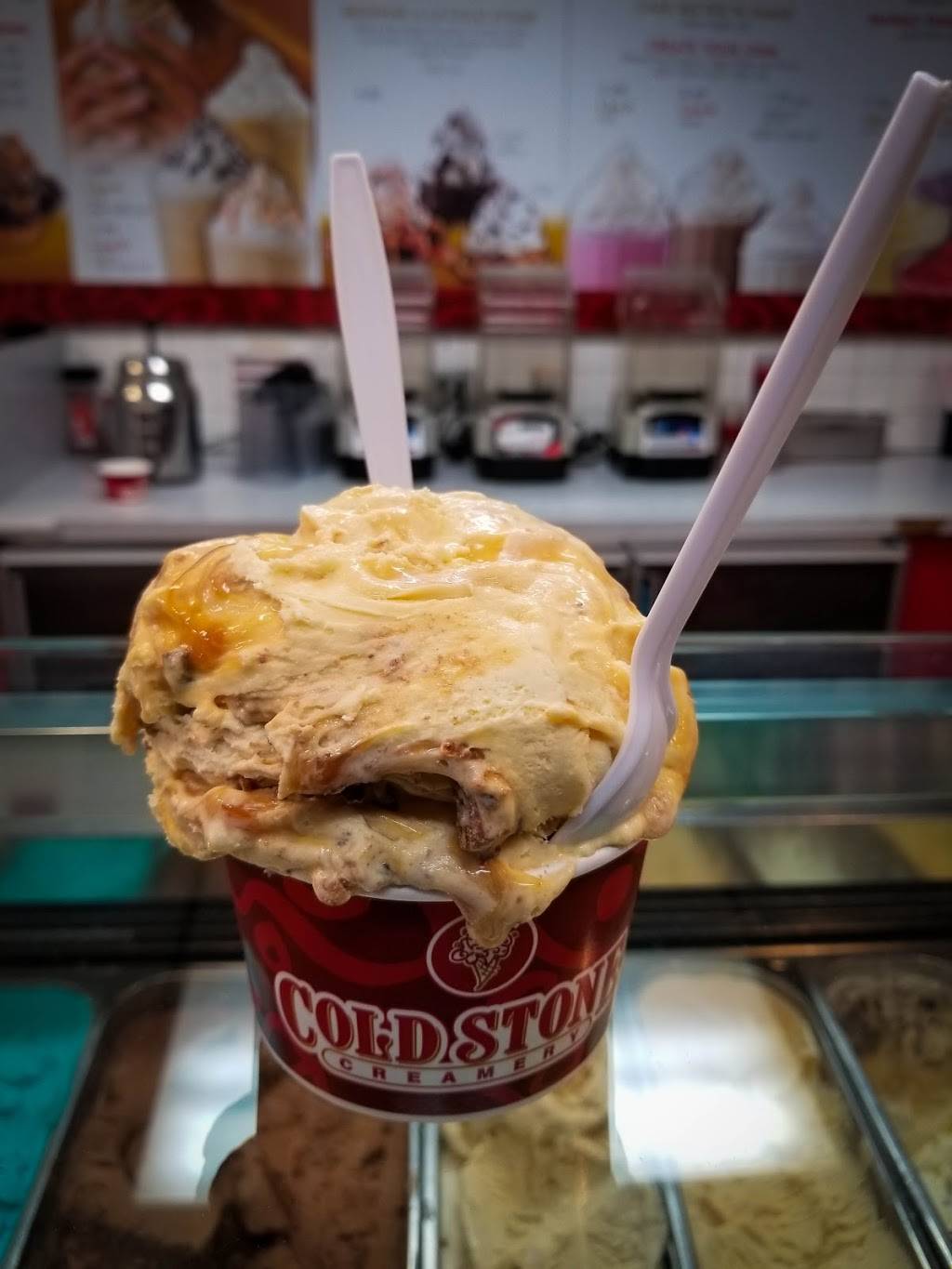 Cold Stone Creamery | bakery | 2448 San Diego Ave #C, San Diego, CA 92110, USA | 6195439057 OR +1 619-543-9057