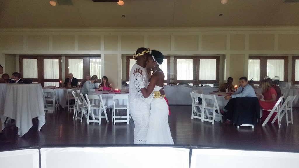 Conway Country Club | restaurant | 555 Country Club Rd, Conway, AR 72034, USA | 5013299887 OR +1 501-329-9887