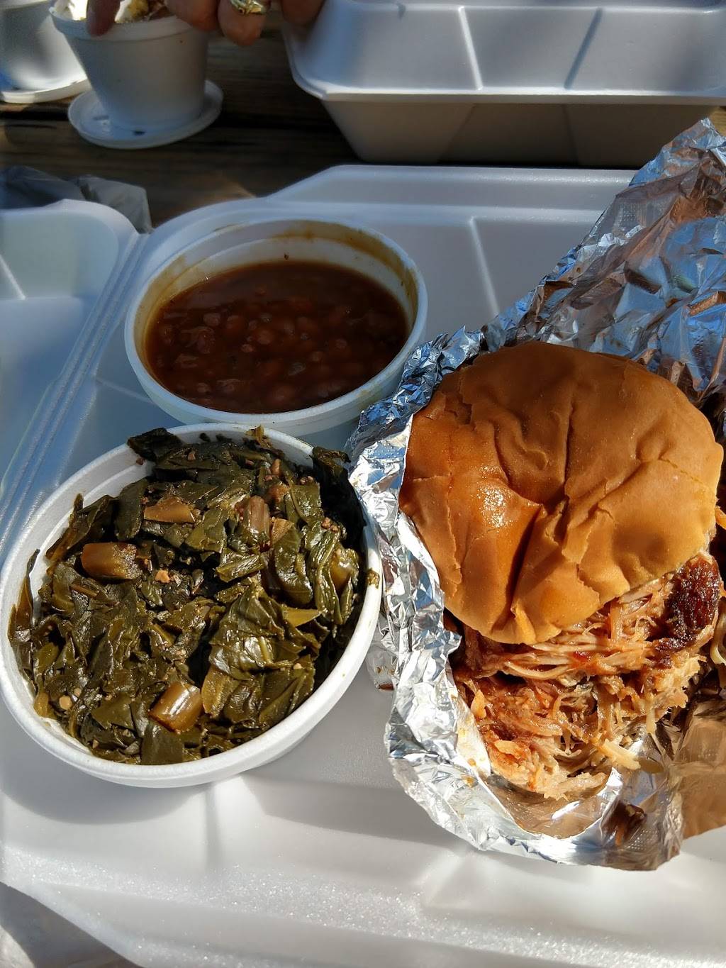 Big Dogs BBQ | restaurant | 5385 US-1, Grant-Valkaria, FL 32949, USA | 3216983878 OR +1 321-698-3878