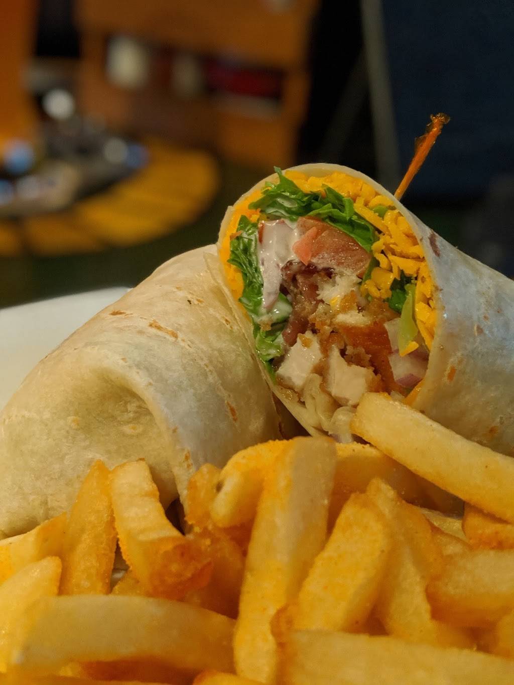 Tickled Toad Pub & Grill | restaurant | 330 Steeles Ave W, Thornhill, ON L4J 6W9, Canada | 9057711766 OR +1 905-771-1766