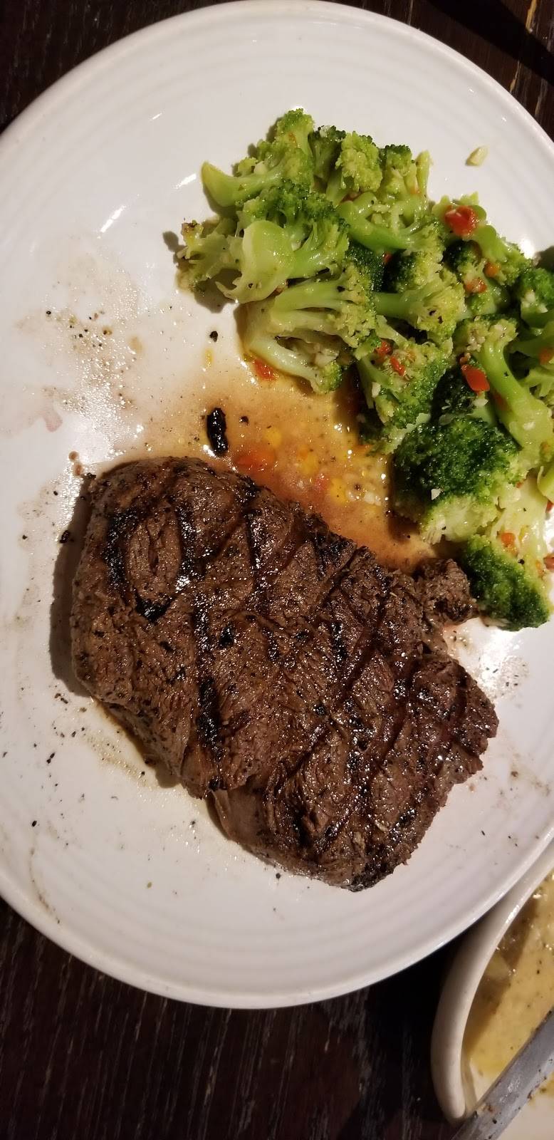 Carrabbas Italian Grill | restaurant | 2370 SW College Rd, Ocala, FL 34471, USA | 3528670240 OR +1 352-867-0240