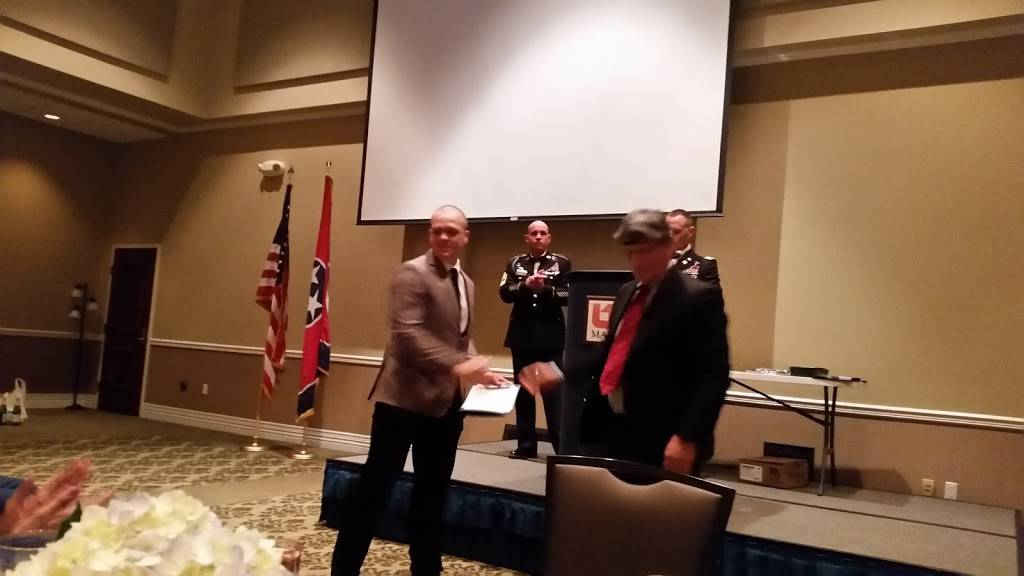 Chick-fil-A | restaurant | 133 Boling University Ctr, Martin, TN 38238, USA | 7318817772 OR +1 731-881-7772