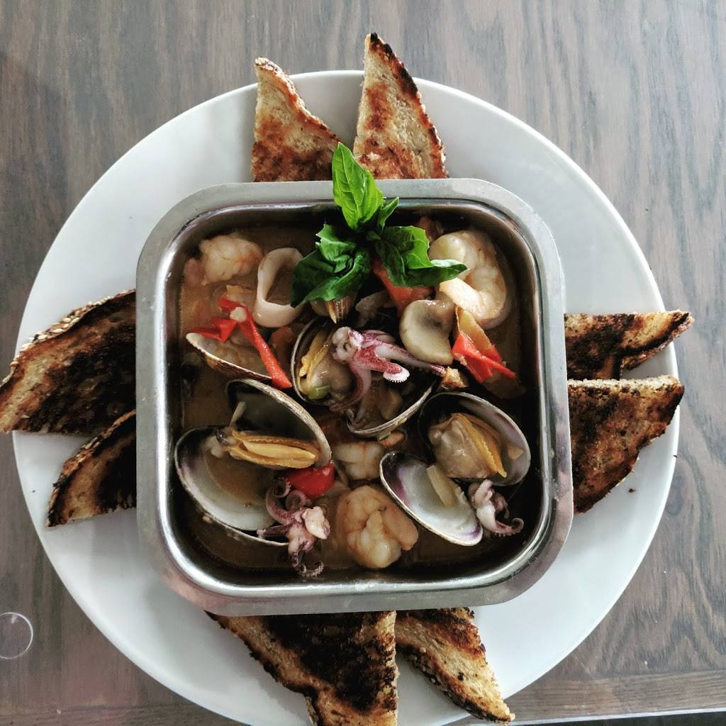 Empty Shell Restaurant | restaurant | 801 2nd St, Mukilteo, WA 98275, USA | 4253747641 OR +1 425-374-7641