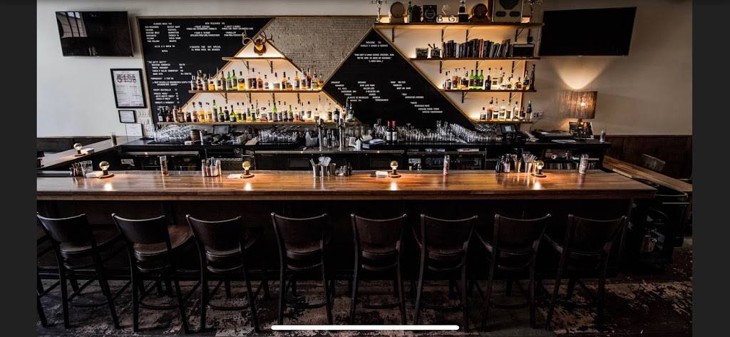 Shoals | restaurant | 2614 Elm St STE# 110, Dallas, TX 75226, USA | 4696770176 OR +1 469-677-0176