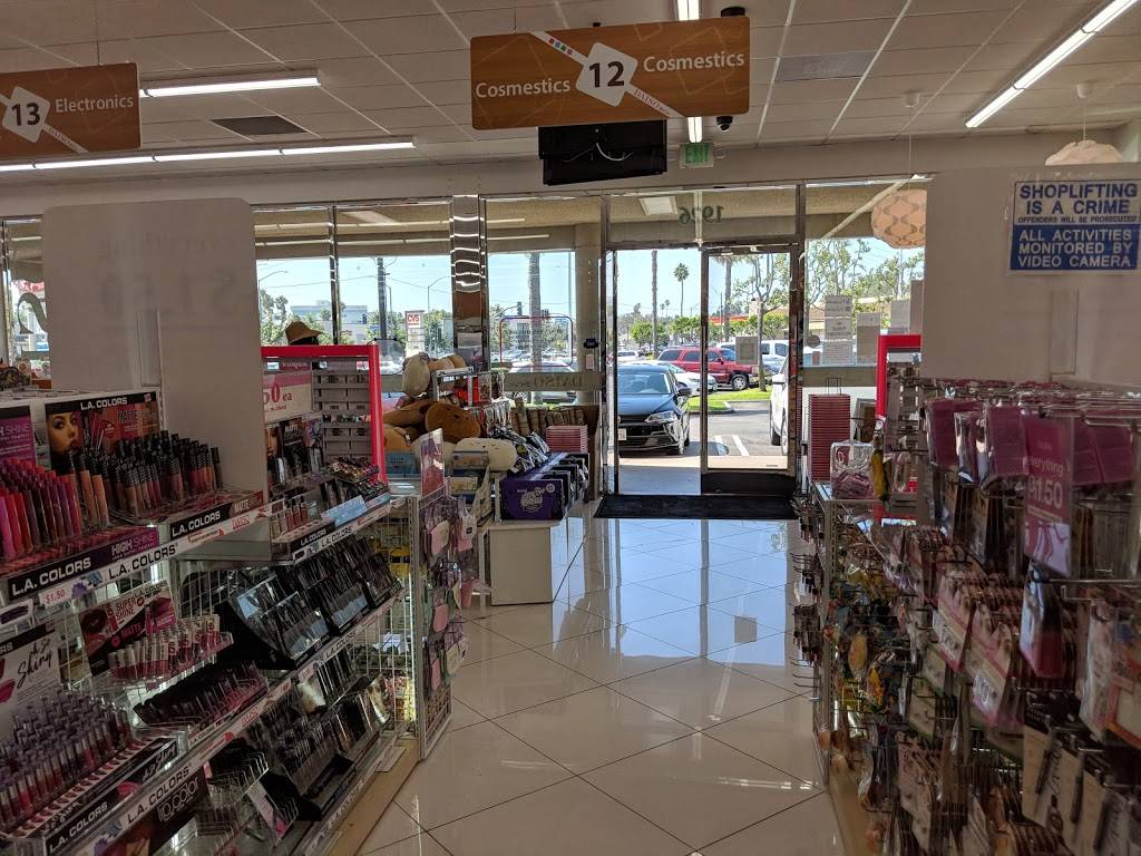 Ralphs Circle Center | shopping mall | 1900 N Lakewood Blvd, Long Beach, CA 90815, USA | 2135532200 OR +1 213-553-2200