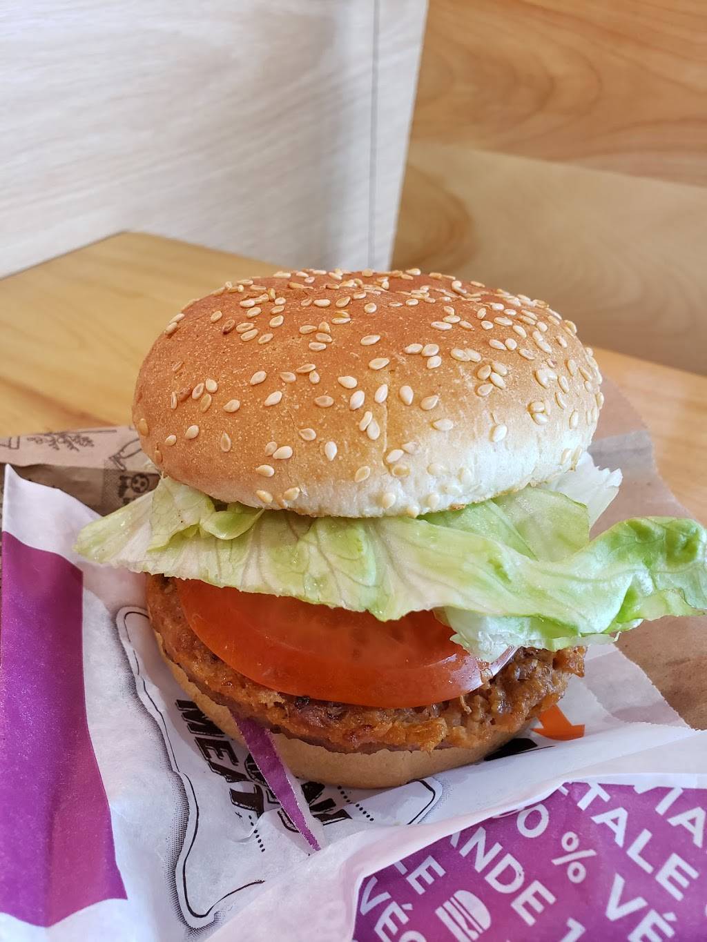 A&W Canada | restaurant | 77 Billy Bishop Way B7, North York, ON M3K 0C2, Canada | 4166367274 OR +1 416-636-7274