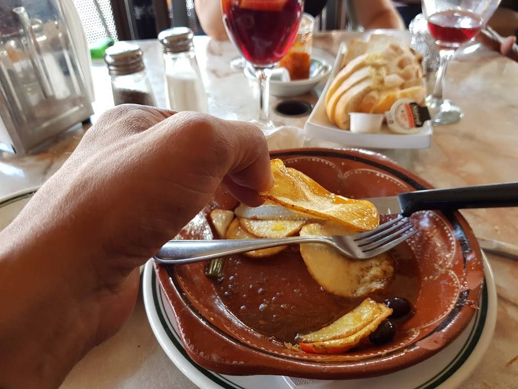 Amadeus Restaurant | restaurant | 184 Augusta Ave, Toronto, ON M5T 2L6, Canada | 4165911245 OR +1 416-591-1245