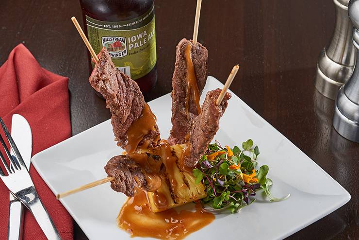 Otis & Henrys Steakhouse | restaurant | 777 Isle of Capri Blvd, Waterloo, IA 50701, USA | 3198334753 OR +1 319-833-4753