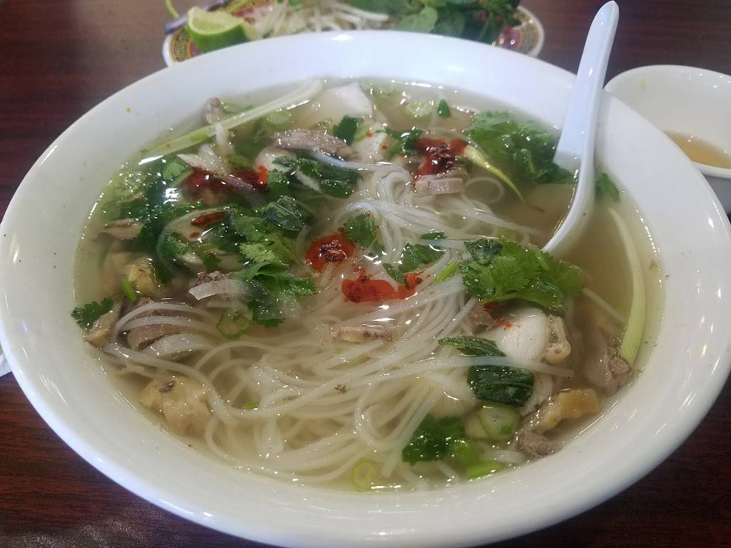 Dong Ba Restaurant | restaurant | 10815 Beechnut St #147, Houston, TX 77072, USA | 2814986520 OR +1 281-498-6520