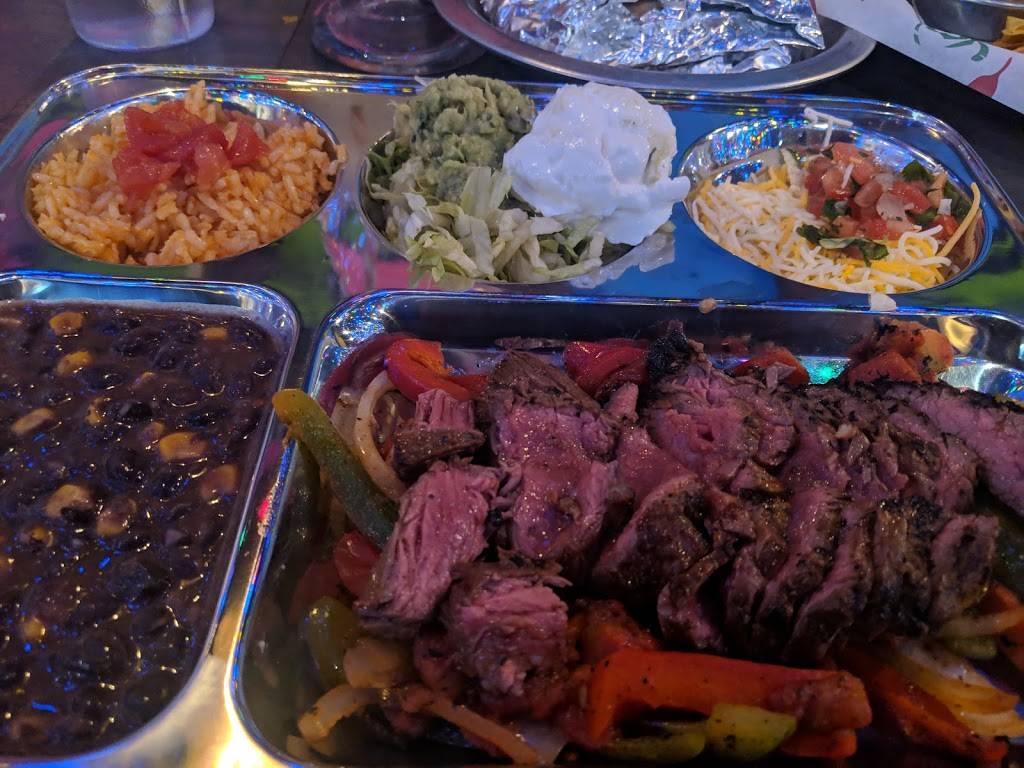 D.S. Fajita Factory | restaurant | 3445 N Halsted St, Chicago, IL 60657, USA | 7737704618 OR +1 773-770-4618