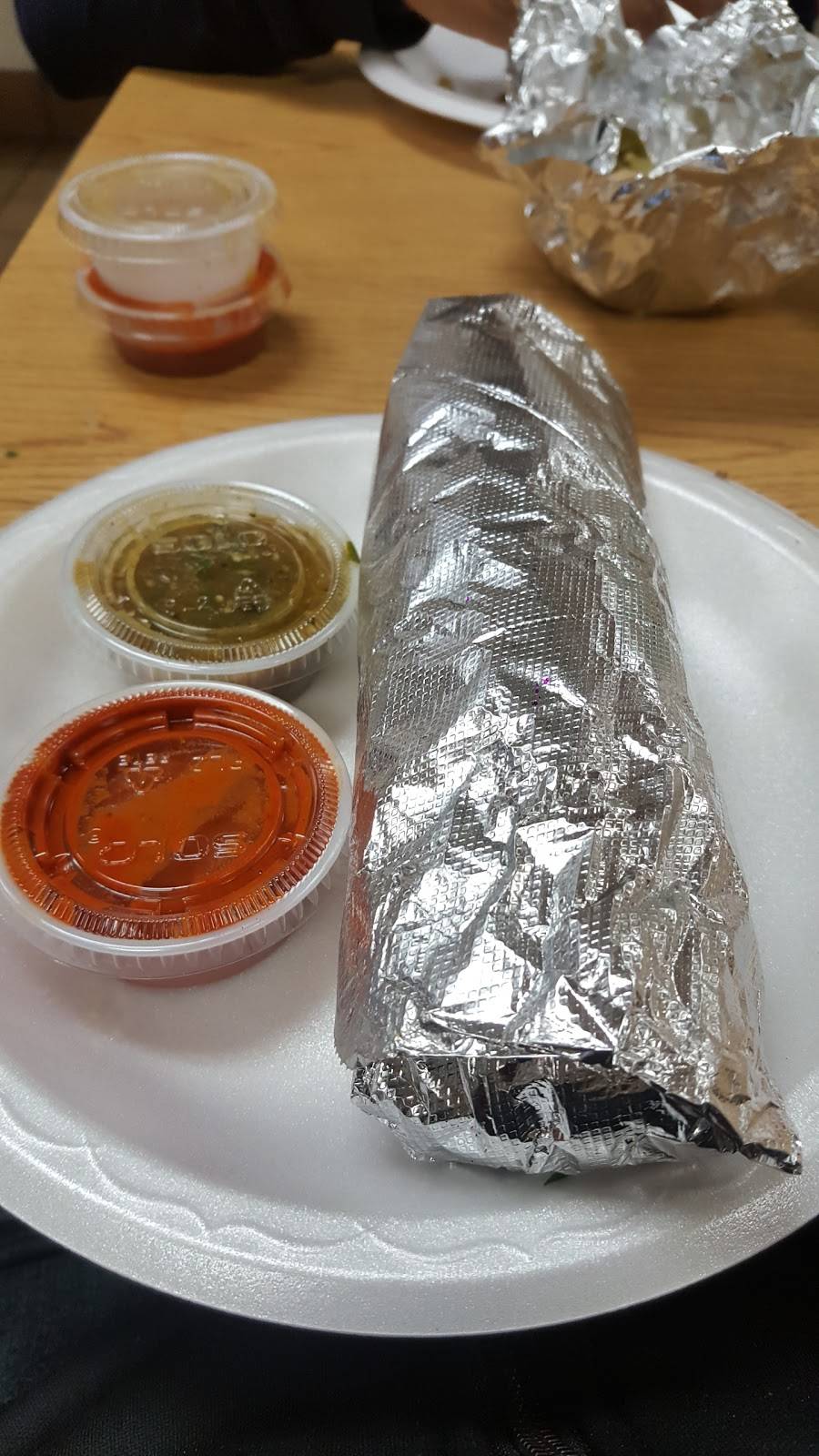 King Taco # 24 | restaurant | 12102 Long Beach Blvd, Lynwood, CA 90262, USA | 3108849984 OR +1 310-884-9984