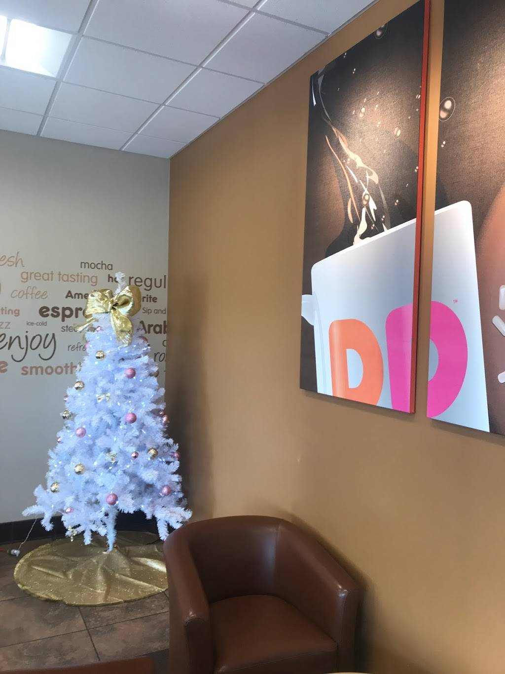 Dunkin | cafe | 1319 E Algonquin Rd, Algonquin, IL 60102, USA | 2243330415 OR +1 224-333-0415