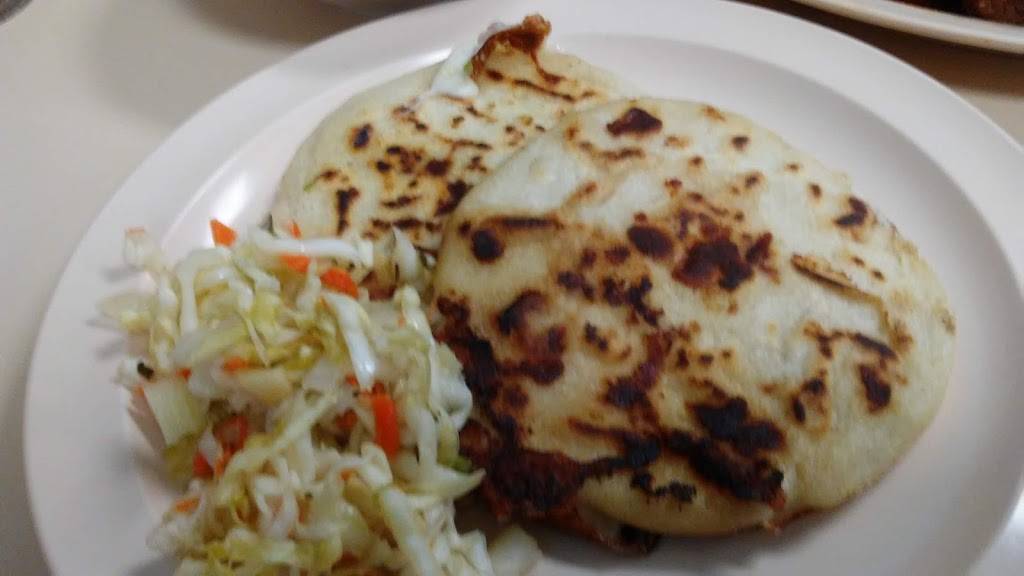 Pupuseria El Salvadoreño | restaurant | 1741 Algonquin Rd, Mt Prospect, IL 60056, USA | 2248757180 OR +1 224-875-7180