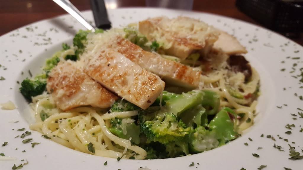 Perkins Family Restaurant & Bakery | restaurant | 89 Meadowvale Dr, St. Catharines, ON L2N 3Z8, Canada | 9059354522 OR +1 905-935-4522