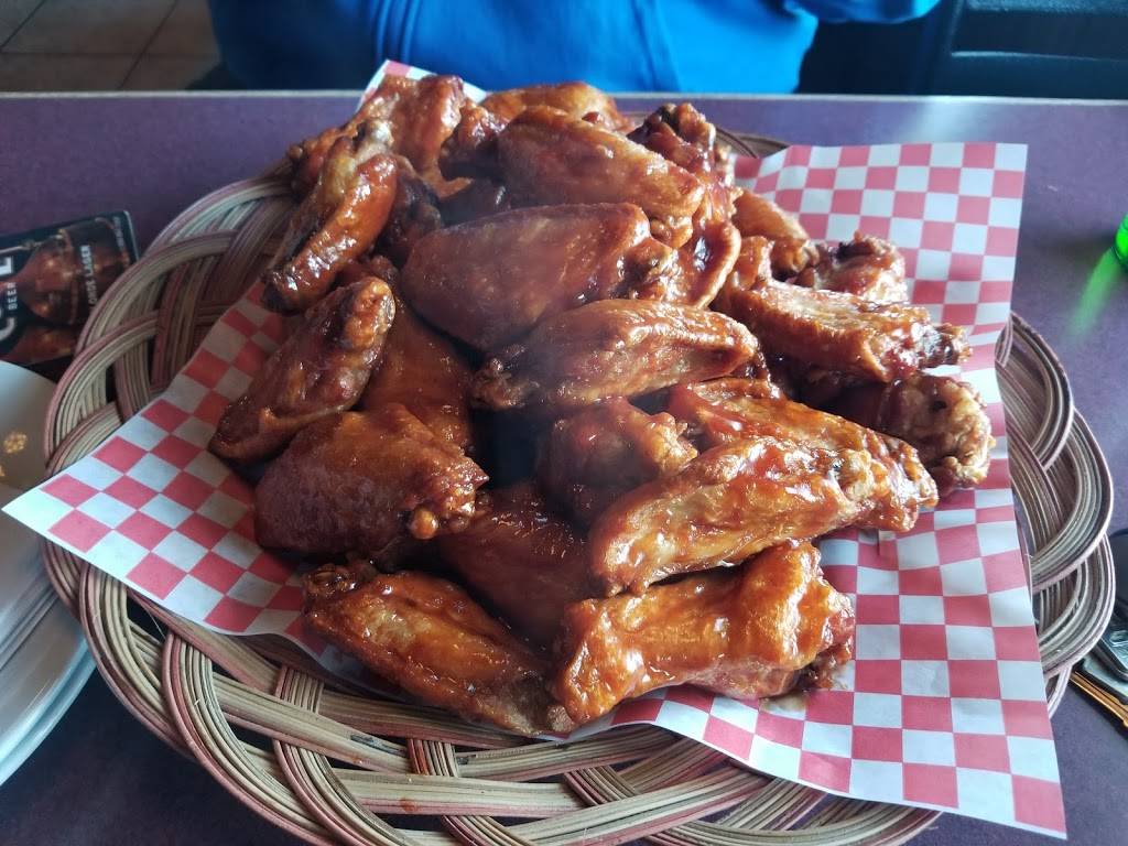 International Sports Bar and Eatery | restaurant | 2480 Cawthra Rd, Mississauga, ON L5A 2X2, Canada | 9058480555 OR +1 905-848-0555