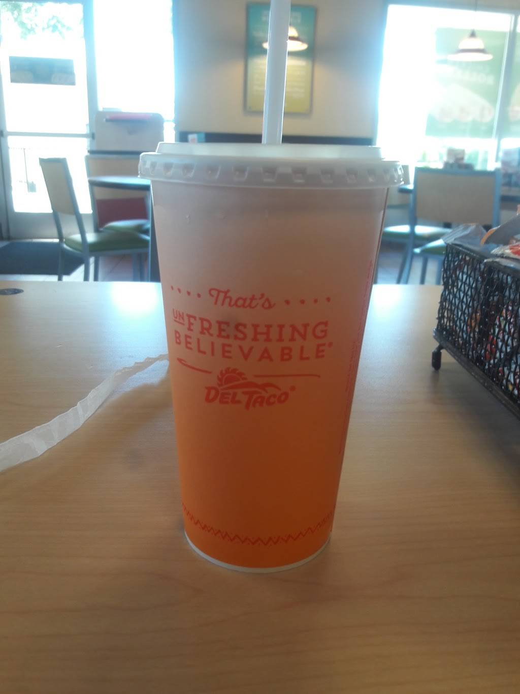 Del Taco | meal takeaway | 29245 Central Avenue, Lake Elsinore, CA 92532, USA | 9512452710 OR +1 951-245-2710