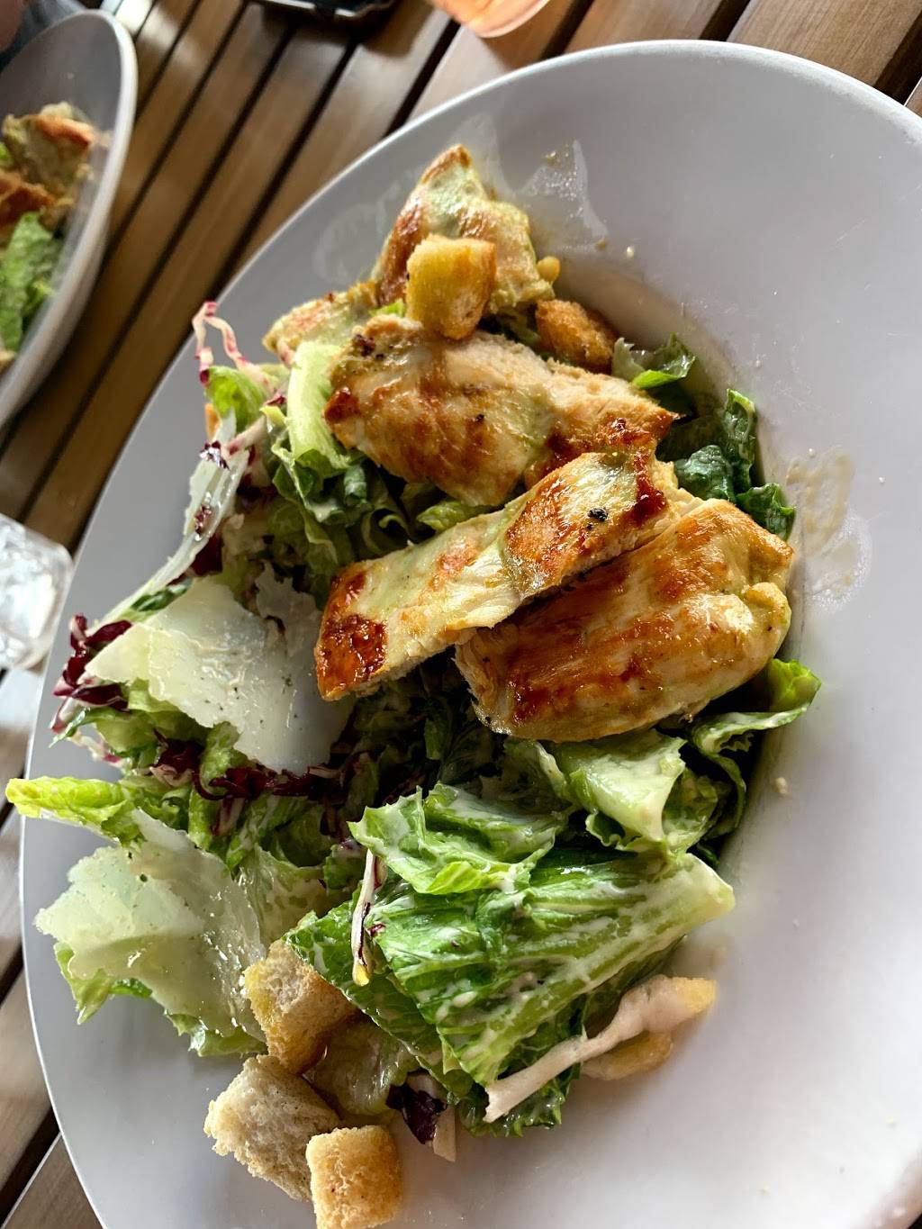 Pier 6 | restaurant | 1 8th St, Charlestown, MA 02129, USA | 6173370054 OR +1 617-337-0054