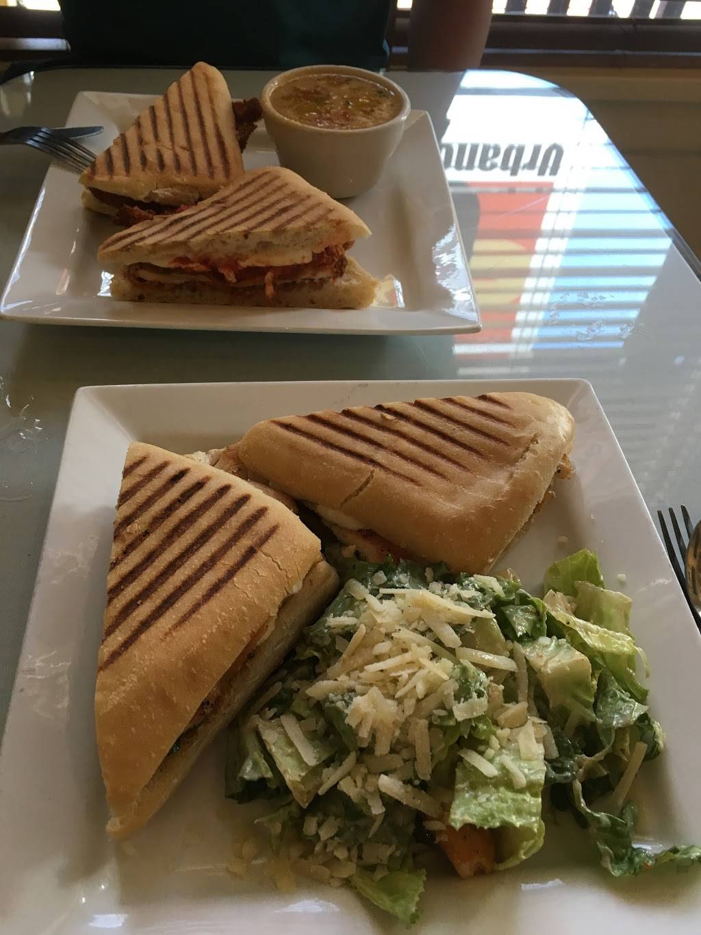Urbano Cafe | cafe | 1410 N Fitzhugh Ave, Dallas, TX 75204, USA | 2148238550 OR +1 214-823-8550