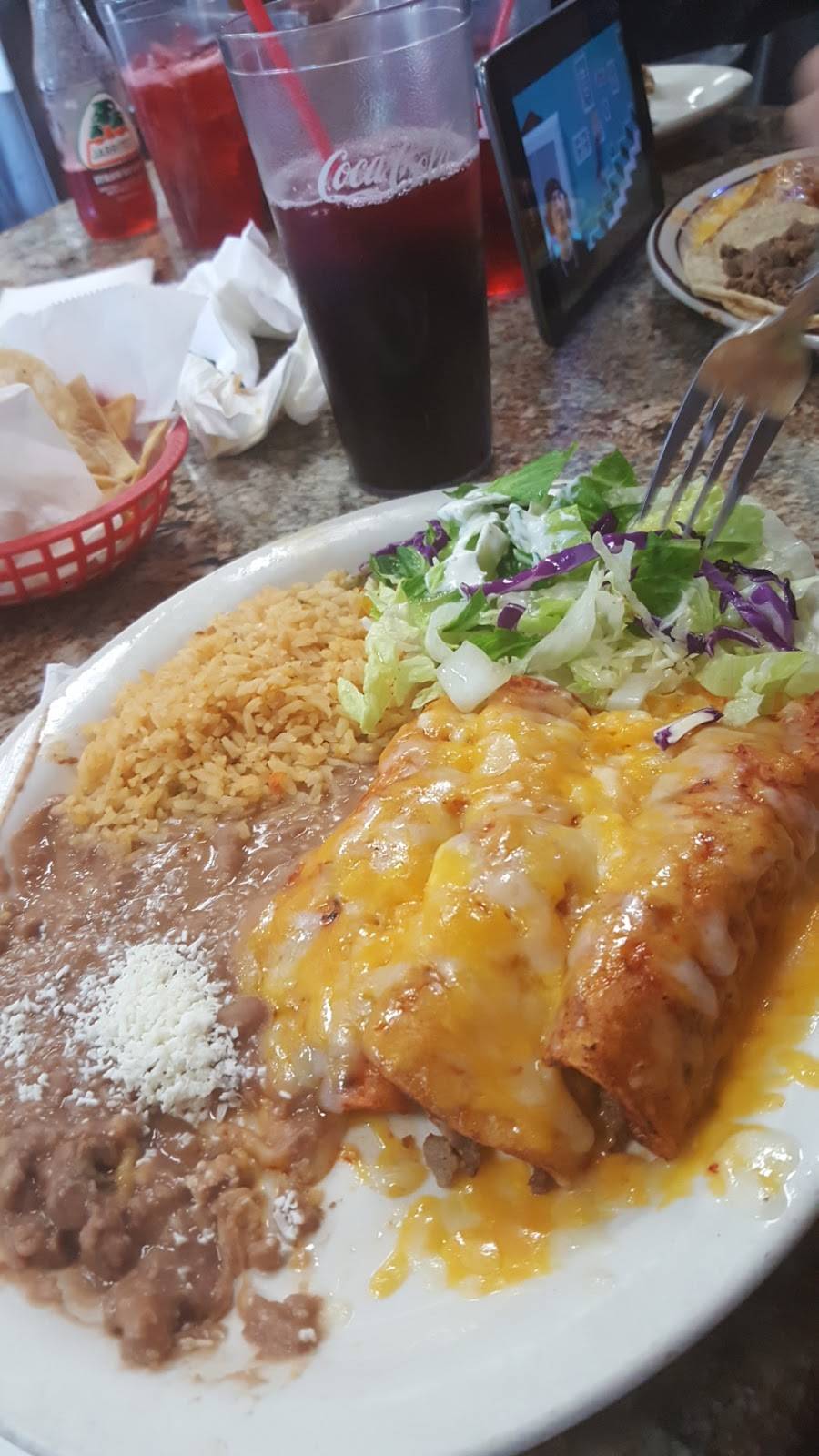 Super Antojitos Express | restaurant | 1702 N Bristol St, Santa Ana, CA 92706, USA | 7148353619 OR +1 714-835-3619