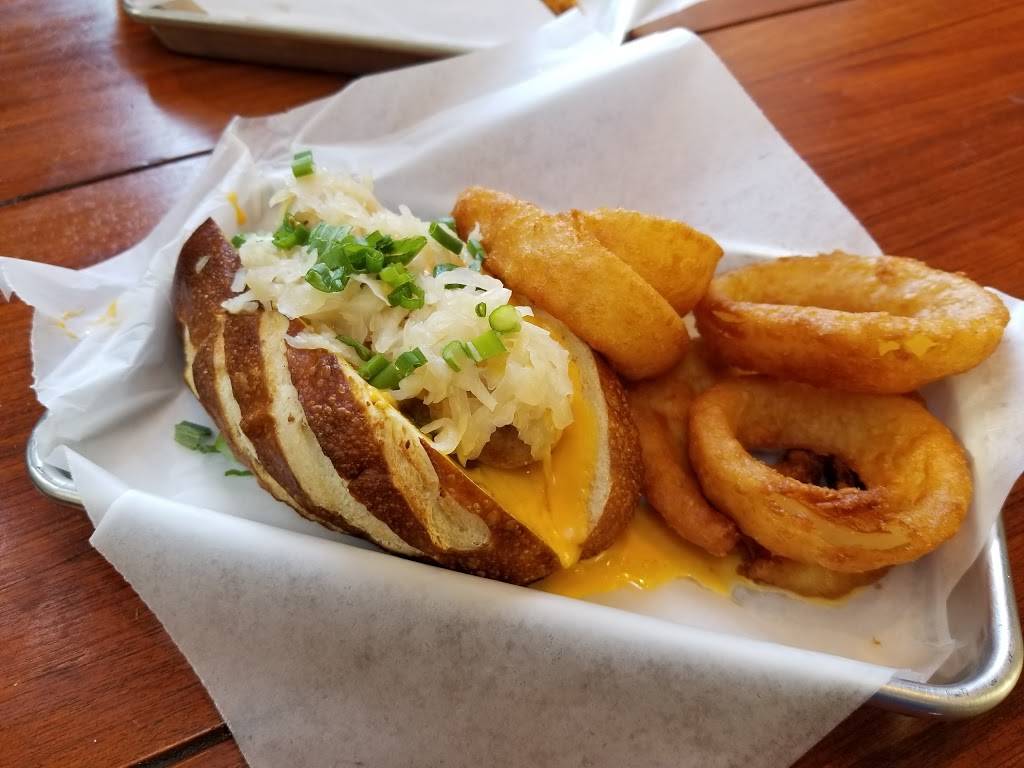 White Water Snacks | meal takeaway | 1313 Disneyland Dr, Anaheim, CA 92802, USA | 7147813463 OR +1 714-781-3463