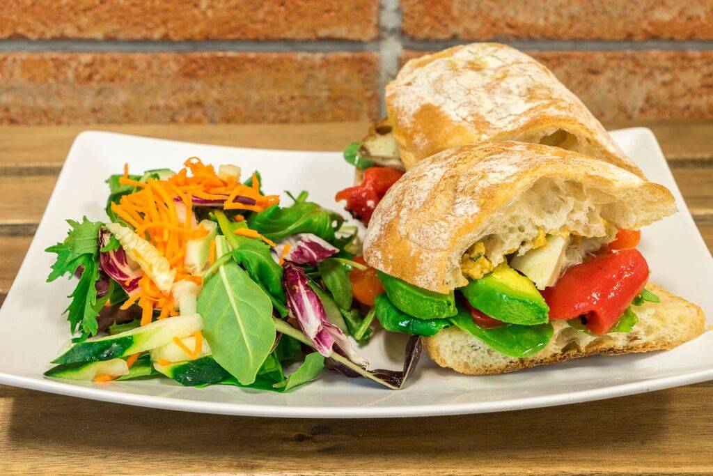 Baygreens Salads & More | restaurant | 2225 Webster St, Oakland, CA 94612, USA | 5104190673 OR +1 510-419-0673