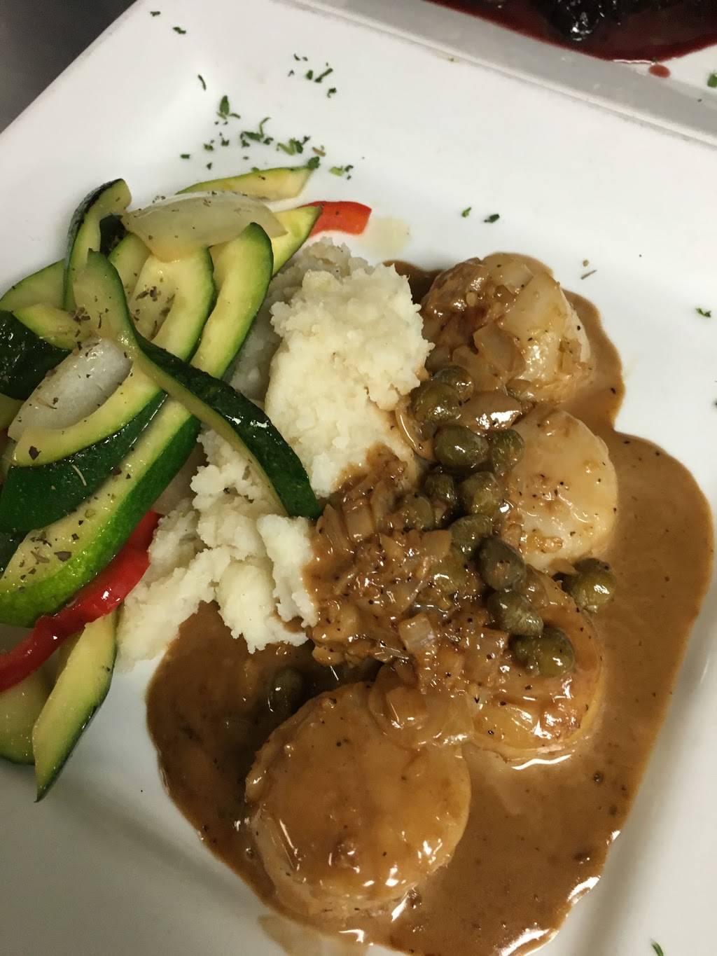 Utopia Good Food & Fine Art | restaurant | 445 E 1st St, Long Beach, CA 90802, USA | 5624326888 OR +1 562-432-6888